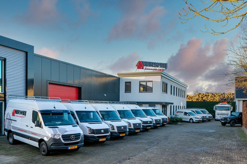 Bedrijfshal Waardenburg